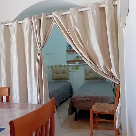 בית נופש Trullo Della Rosa מרטינה פרנקה